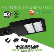 UL cUL (E468128) DLC Premium LED Schuhkartonleuchte 150W mit Bewegungssensor und Fotozelle